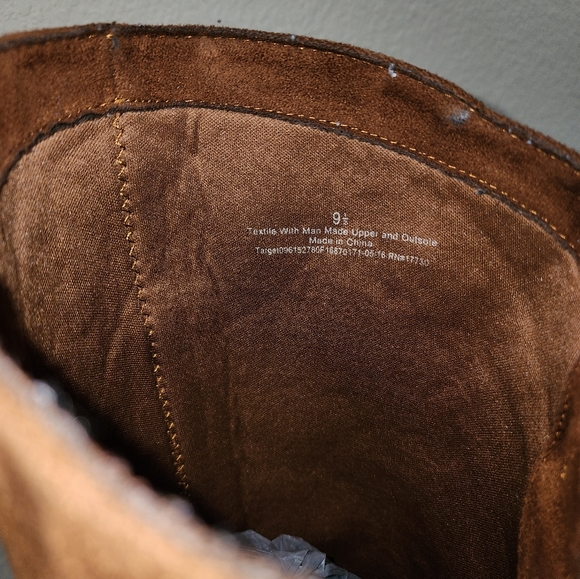 Brown suede tall boots - Picture 10 of 11